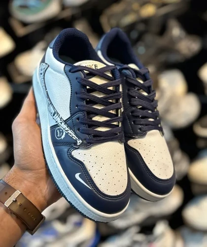 کتانی زنانه ترویس سرمه ای سفید