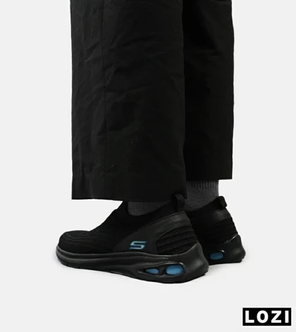 کفش کتانی طبی ورزشی مشکی SKECHERS GoWalk 5 V2