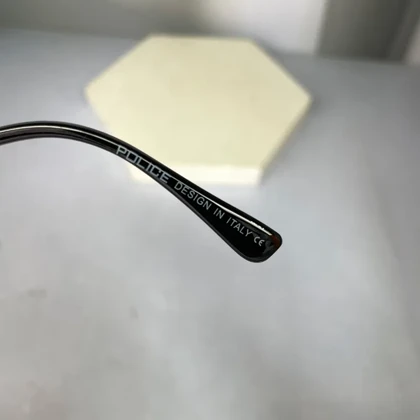 عینک آفتابی پلیس مدل hc p8042