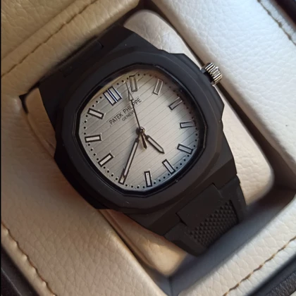 ساعت مردانه طرح پتک فیلیپ بند رابر مشکی صفحه سفید