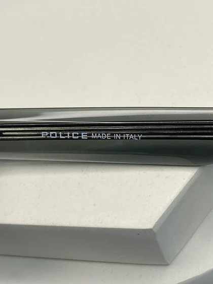 خرید عینک آفتابی Police مدل 8733 محافظت UV400، عدسی پلاریزه و طراحی سبک روزمره