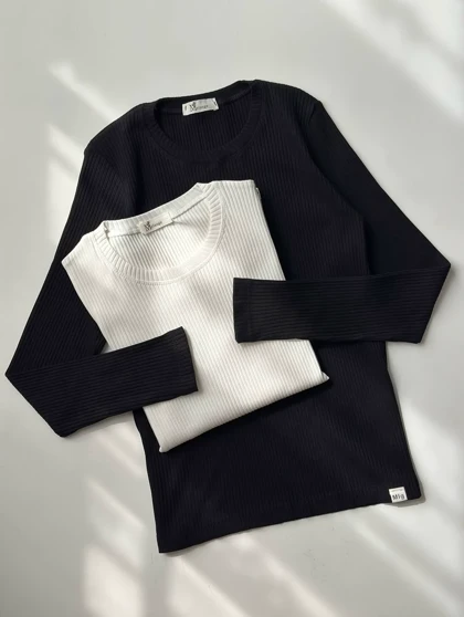 بلوز یقه گرد کبریتی زنانه