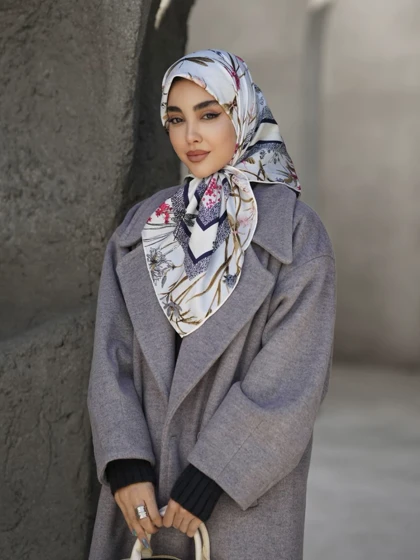 ابریشم دیور گل‌دار