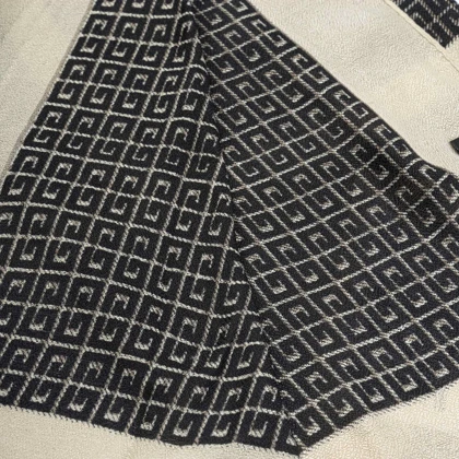 شال طرح هندسی زنانه - 39241504