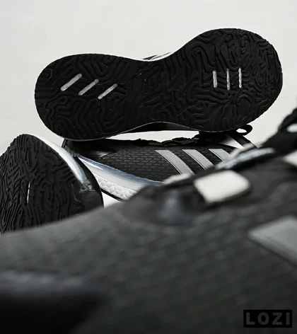 کفش کتانی مردانه و زنانه مشکی نوک مدادی ADIDAS Solar disk