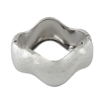 دستبند زنانه مدل موج