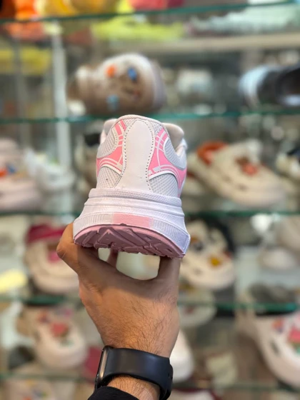 کتانی مدل بالنسیاگا سفید صورتی