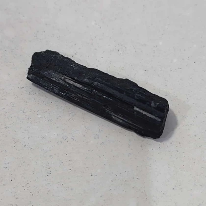 راف سنگ تورمالین سیاه 15 گرمی