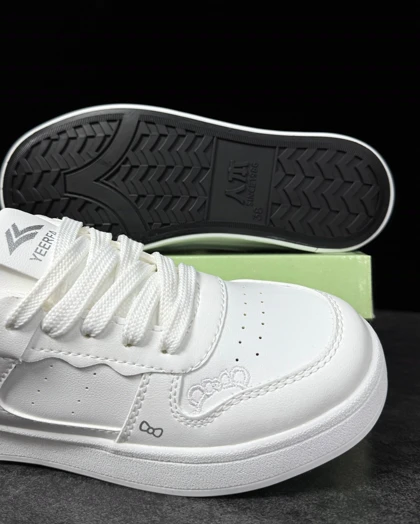 ونس دخترانه مدل هلوکیتی