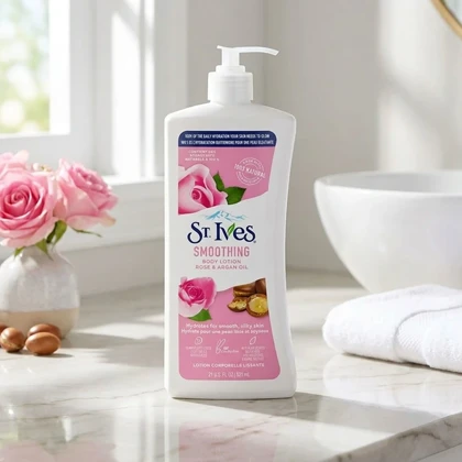 لوسیون بدن نرم کننده سنت ایوز St. Ives با عصاره گل رز و آرگان 621ml