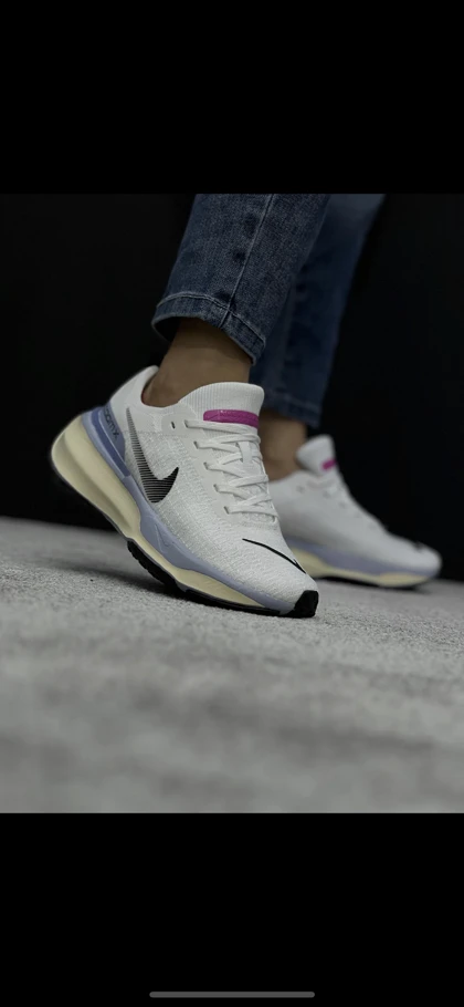 کتانی نایک اینوینسیبل ران 3 (Nike Invincible Run 3)