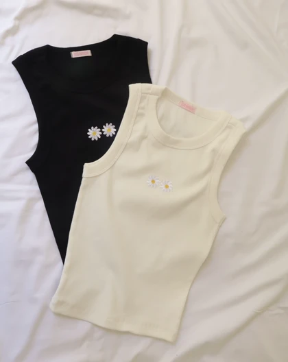تاپ گلدوزی بابونه