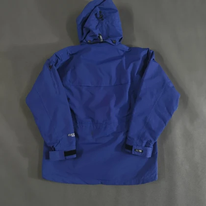 SIZE M-L کاپشن اسکی گورتکس حرفه ای استوک اورجینال برند معتبر EVEREST سوئد