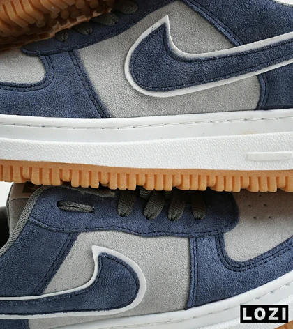 کفش کتانی مردانه و زنانه سفید آبی نایک NIKE AIR FORCE مدل 7767