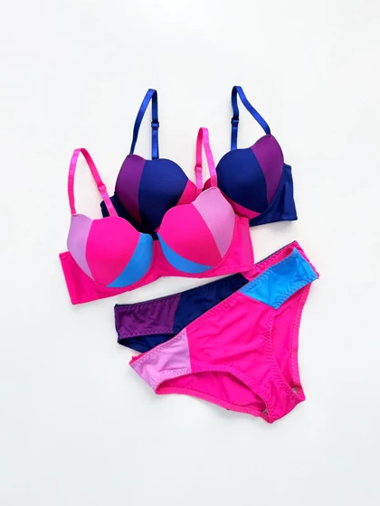 ست شورت و سوتین اسفنجی فنر دار صدفی سه رنگ