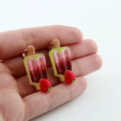 گیره مو دخترانه مدل توت فرنگی