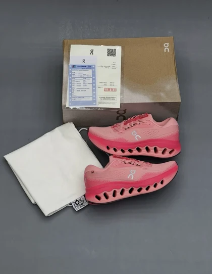 کتانی ویتنامی آن رانینگ کلودسرفر صورتی پاستیلیon Running Cloudsurfer pink