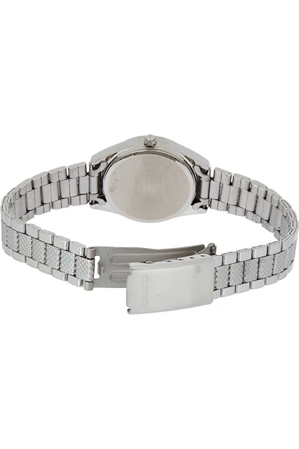 ساعت زنانه casio casio