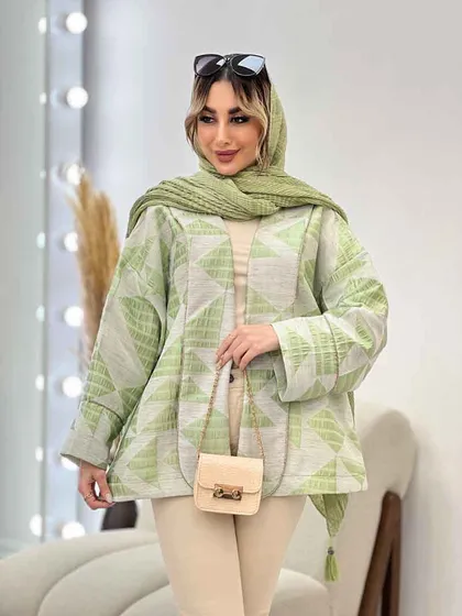 مانتو لبه مغزی دوزی طرح دار