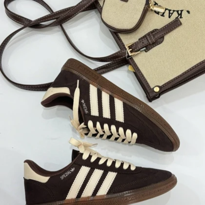 ونس آدیداس اسپشیال391