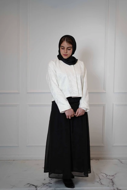 کت سفید دانتل سپید