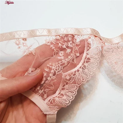 ست شورت و سوتین زنانه فنردار برتا گلبهی کد 5108-4032-P به همراه نگهدارنده جوراب