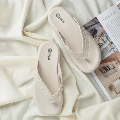 دمپایی لاانگشتی زنانه مدل ws1121