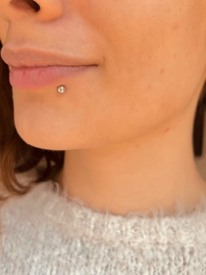 پیرسینگ توپی مگنتی فیک لب