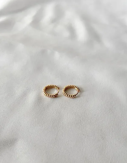 گوشواره حلقه‌ای طرح طنابی