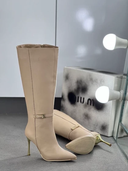بوت بلند پاشنه9سانت طلایی