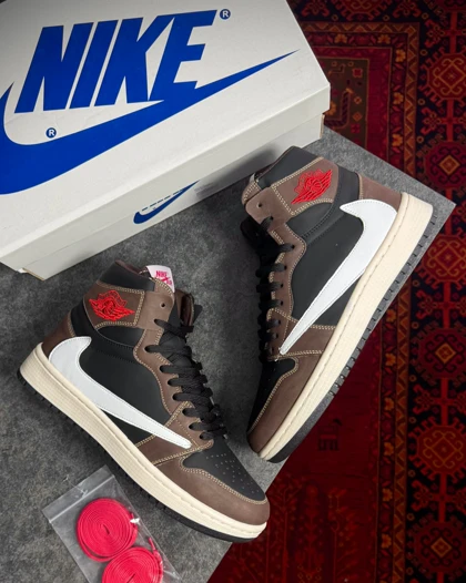 کتانی جردن تراویس ساق‌دار موکا