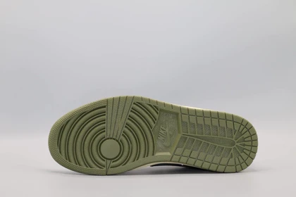 کتانی نایک جردن 1 لو تراویس اسکات بلک اولیو/ Nike Air Jordan 1 low Travis
