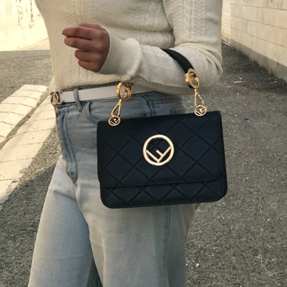 کیف زنانه فندی FENDI وارداتی کد 880