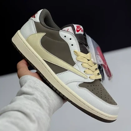 کفش نایک ایر جردن 1 لو تراویس اسکات ریورس موکا Nike Air Jordan 1 Low Travis Scott Reverse Mocha