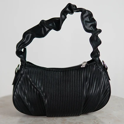 کیف زنانه فانتزی مشکی دسته چروک کیف نیم‌ماه ترندی و خاص