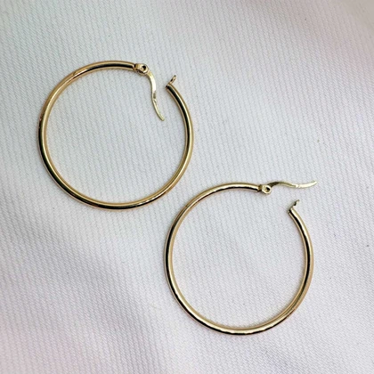 گوشواره استیل حلقه‌ای ساده (رنگ طلایی) | سایز متوسط و کلاسیک