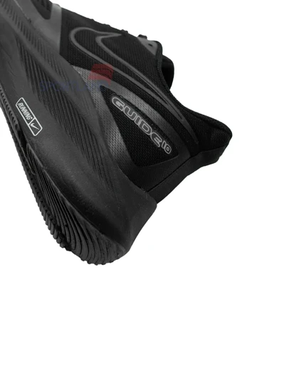 کفش دویدن مردانه نایکی Shield Guide10 M