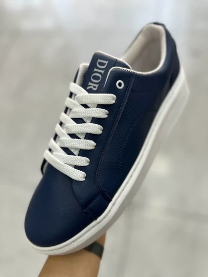 ونس dior بزرگ پا