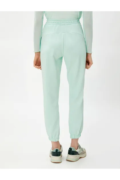 جیب آجدار شلوار ورزشی Jogger 3SAK30043EK