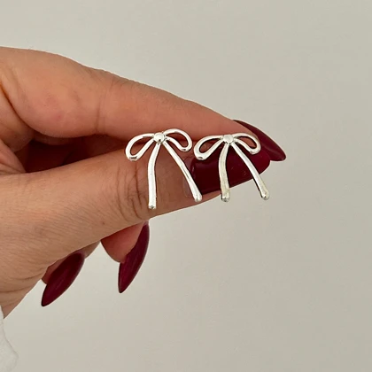 گوشواره زنانه پاپیون مینیمال کد 831