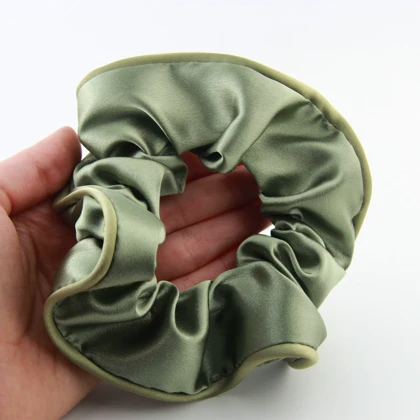 کش مو دخترانه مدل اسکرانچی نواری