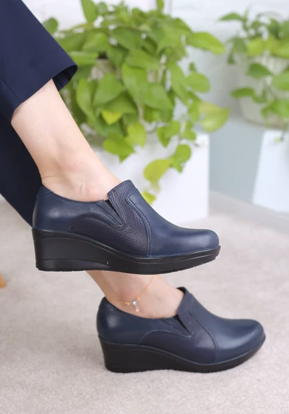 کفش پرسنلی زنانه کد 1136 پلاک