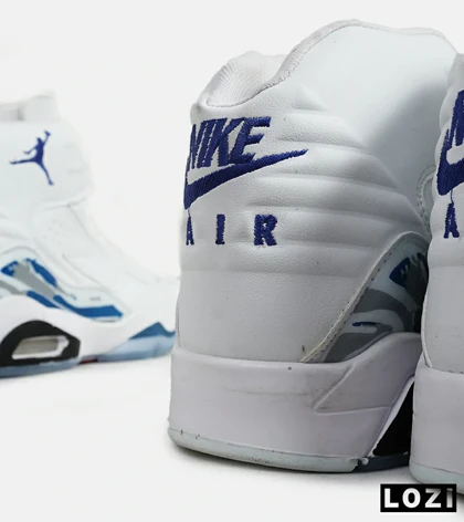 کفش کتانی ساق‌دار مردانه سفید آبی Nike air jordan 6
