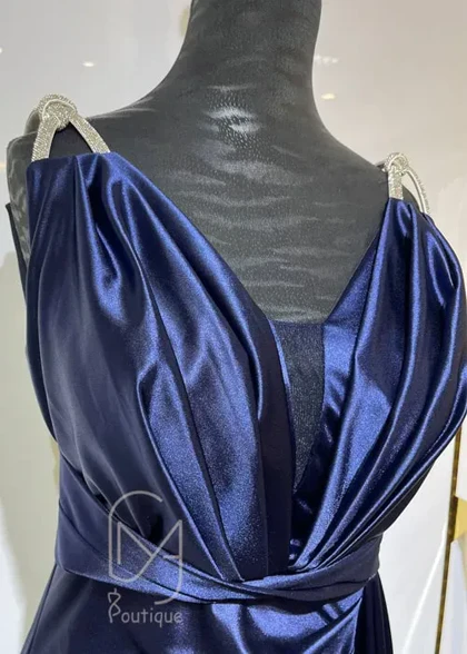 پیراهن ماکسی ساتن آستین حلقه‌ای نگین