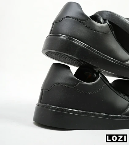 کفش کتانی مردانه مشکی BERSHKA