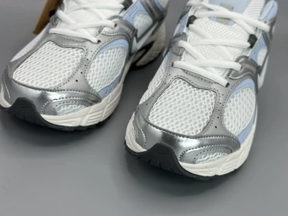 کتانی نایکی وی5 کی رانر سفید سیلور آبی /Nike v5k