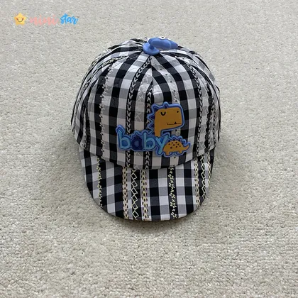 کلاه نقابدار شاخ دار سلیکونی نوزادی