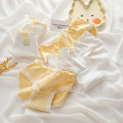 شورت زنانه سفید_لیمویی