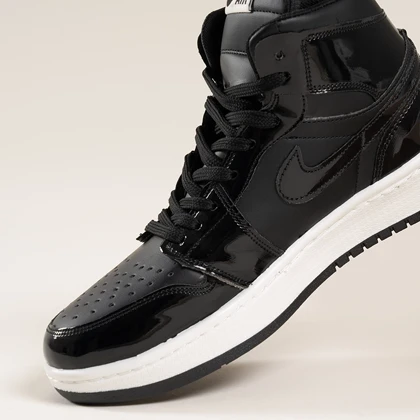 نایک ایر جردن وان ساق‌دار مشکی ورنی زنانه (Nike Air Jordan 1 Glossy Black) کد 2341