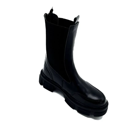 نیم بوت زنانه استرادیواریوس مدل Stradivarius Flat Ankle Boots - BTB06